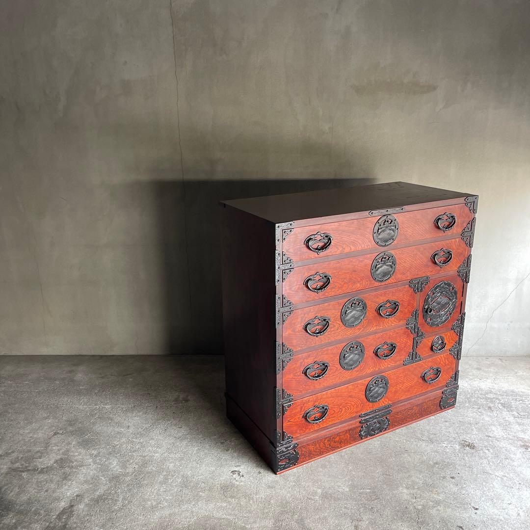 岩屋堂箪笥　桜木作　伝統工芸品 欅材 和家具 民藝 金具 8杯