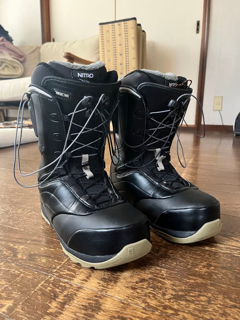 NITRO スノーボードブーツ CROWN TLS 26.0