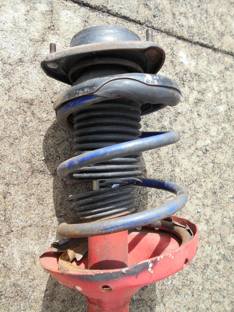 インプレッサ　ＧＤＢ　ストラット4本セット