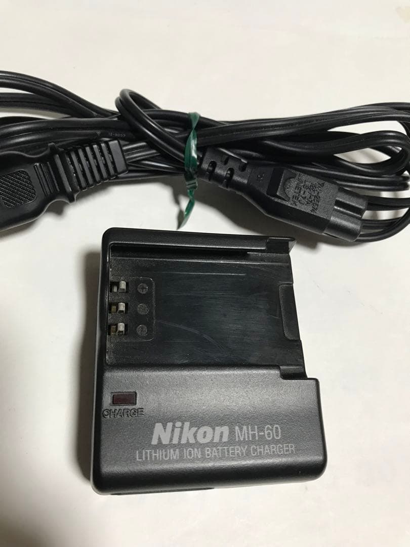 【美品/動作品】Nikon CoolPix E2500 バッテリー 充電器CF付