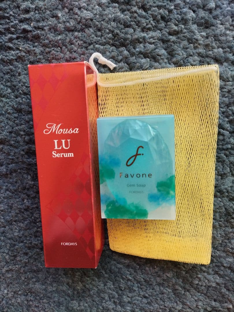 ムーサLUセラムTia50g1箱他3点セット