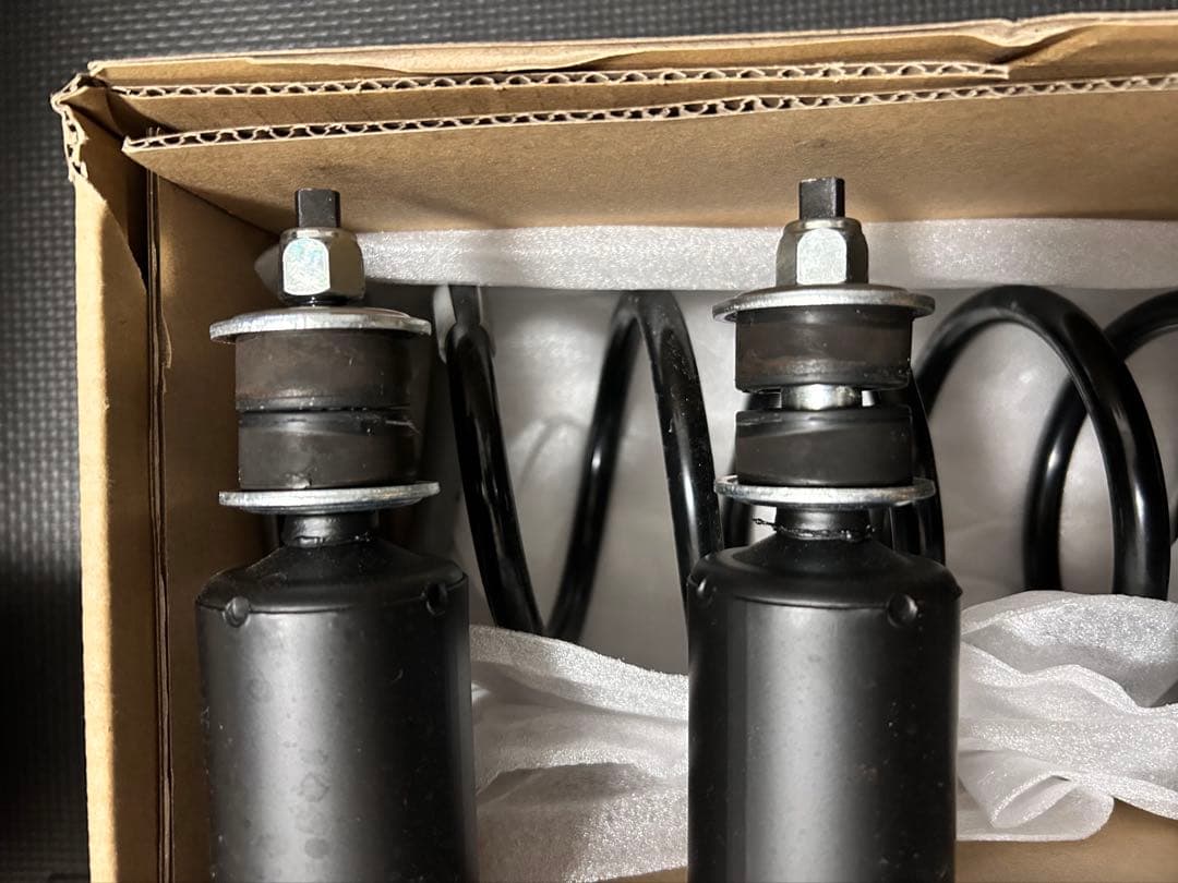 【走行距離852km】スズキ純正 JB74Wサスペンションキット