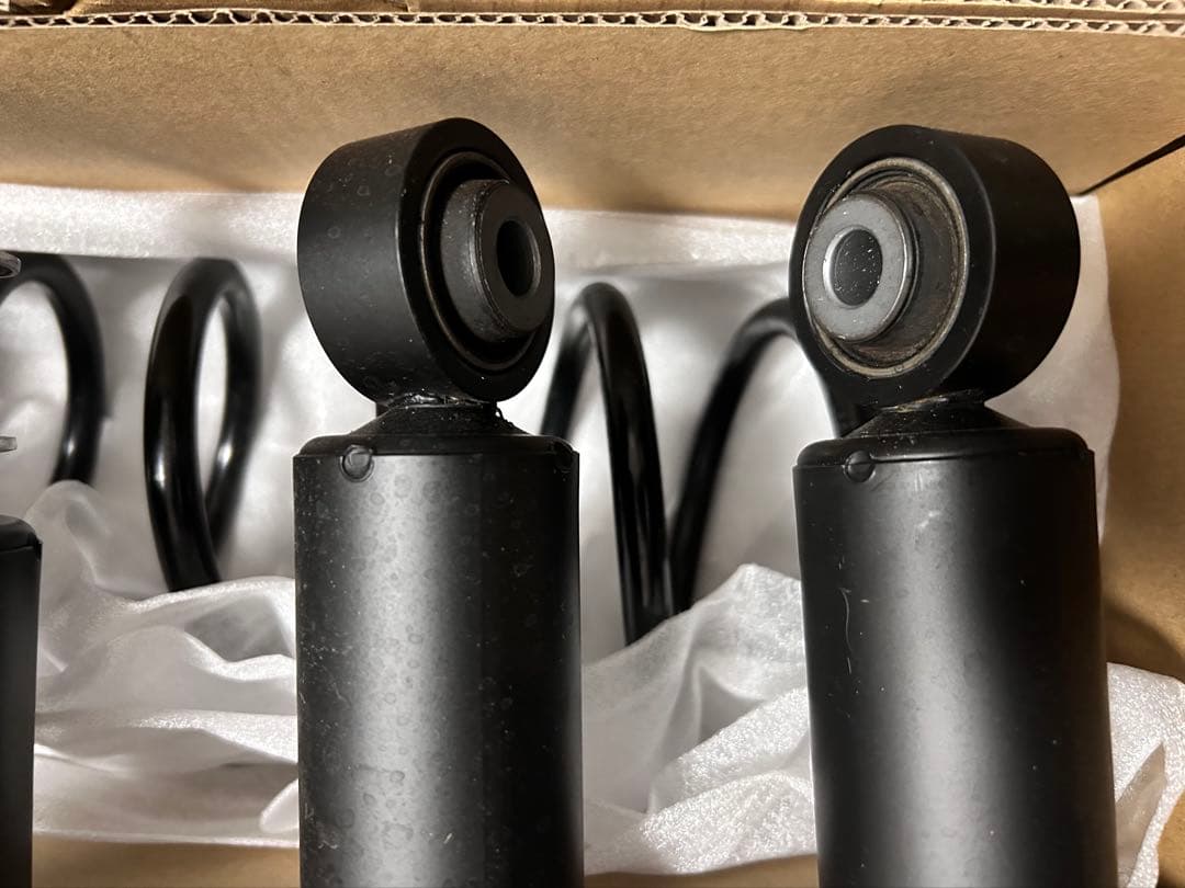 【走行距離852km】スズキ純正 JB74Wサスペンションキット