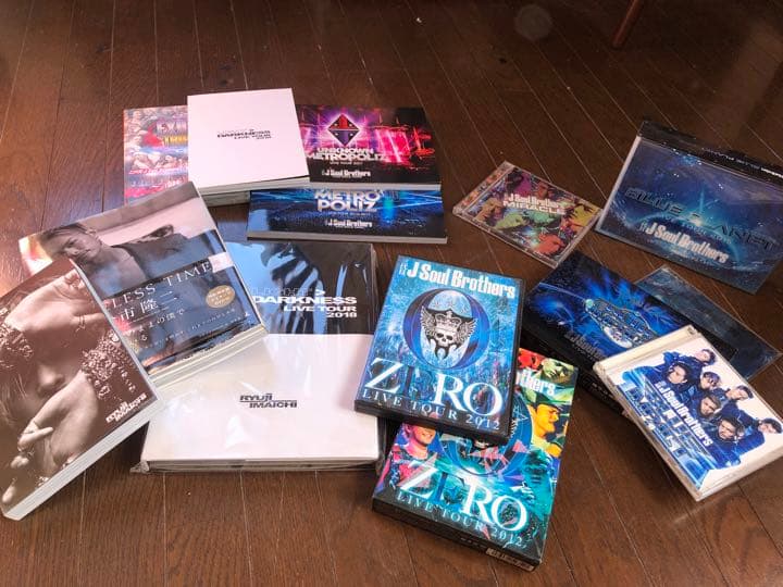 三代目 J Soul Brothers ライブDVD 写真集　ライブ本　CD