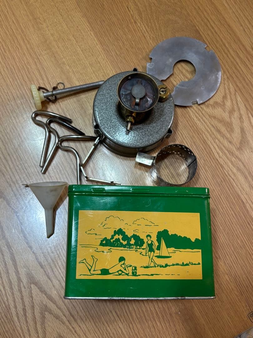 チェコスロバキア製　Bevarx Ⅱ ホエーブス725クローン 1960年代