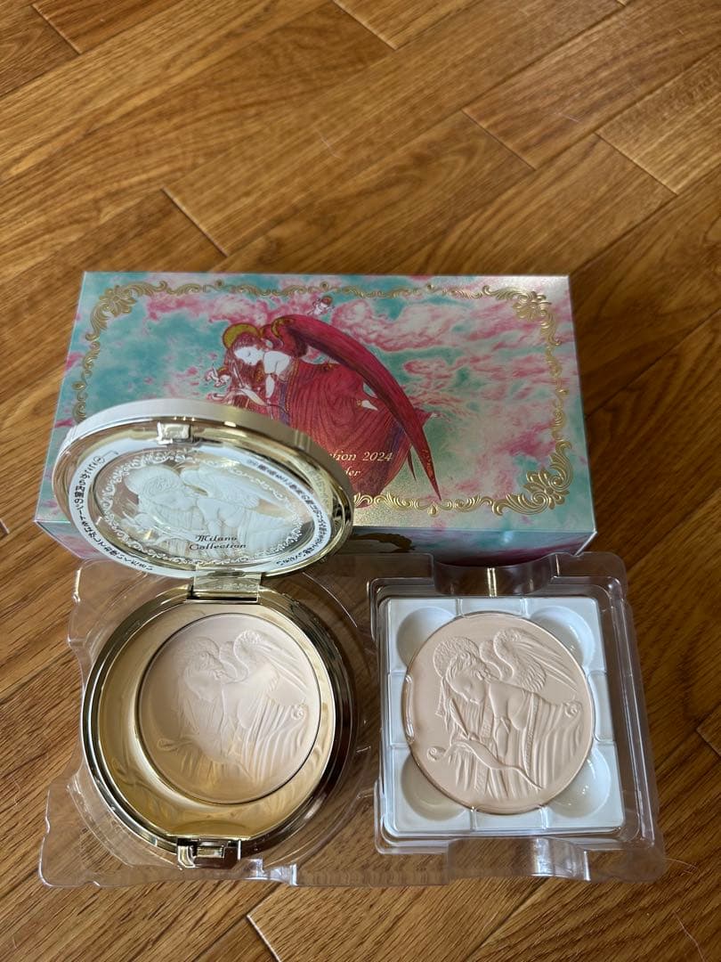 未使用　ミラノコレクション　フェイスパウダー　レフィル付き　2024 パフ無し！