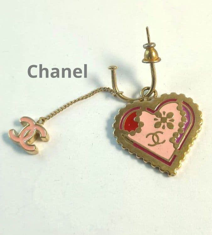 レア!シャネル CHANEL ハート型 ぶら下がりピアス 片耳