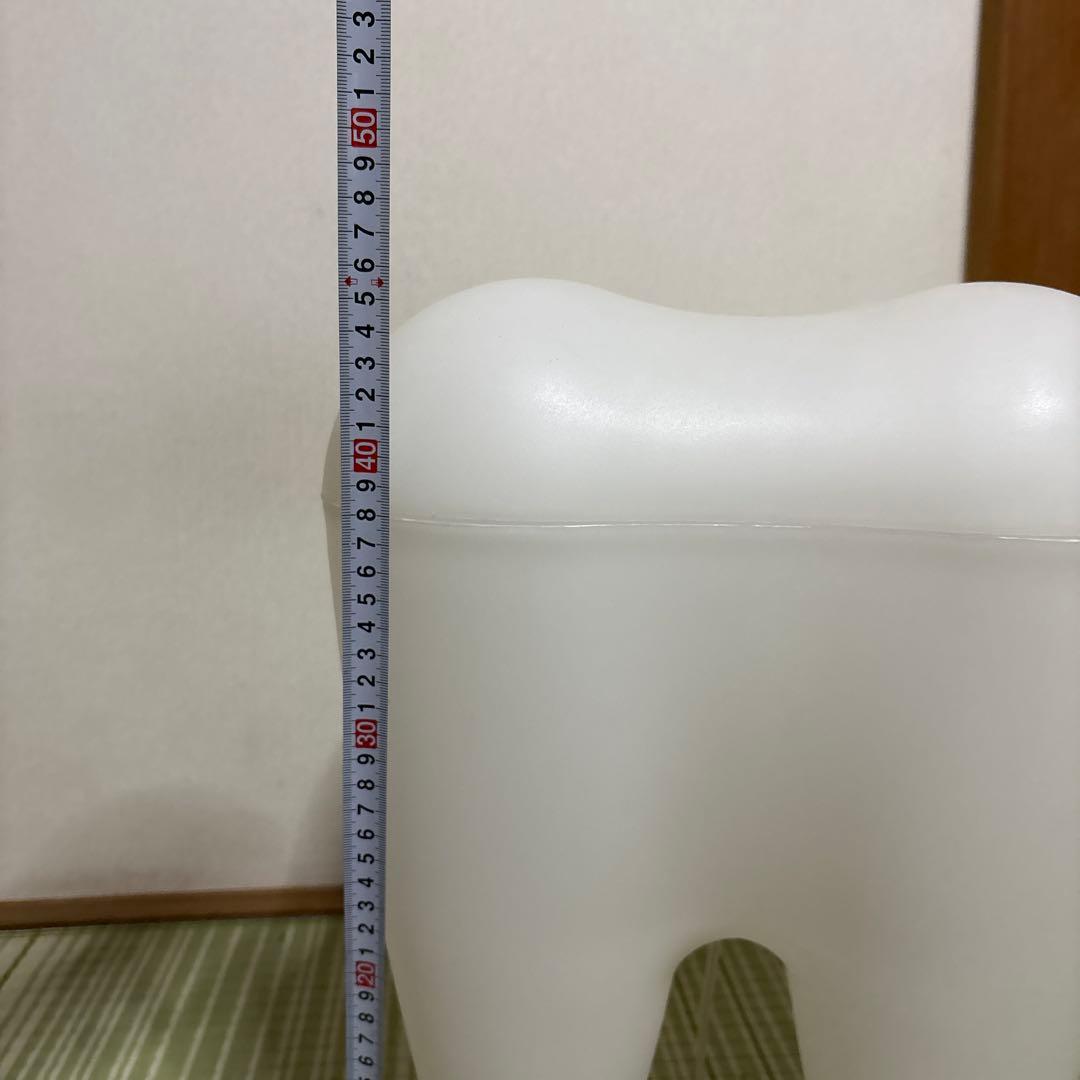 トゥースランプ　Tooth Lamp オブジェ　椅子　インテリア　置物　歯医者
