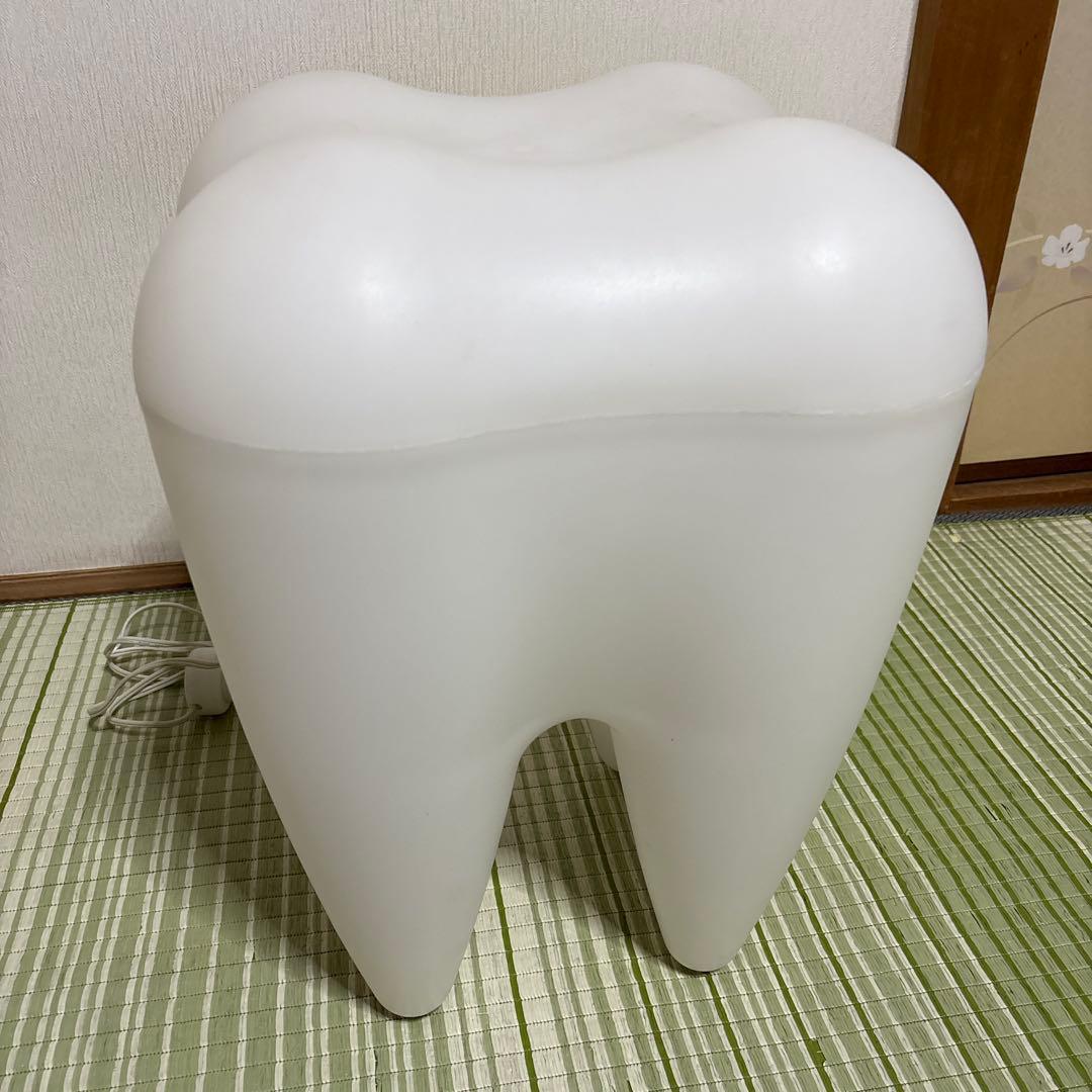 トゥースランプ　Tooth Lamp オブジェ　椅子　インテリア　置物　歯医者