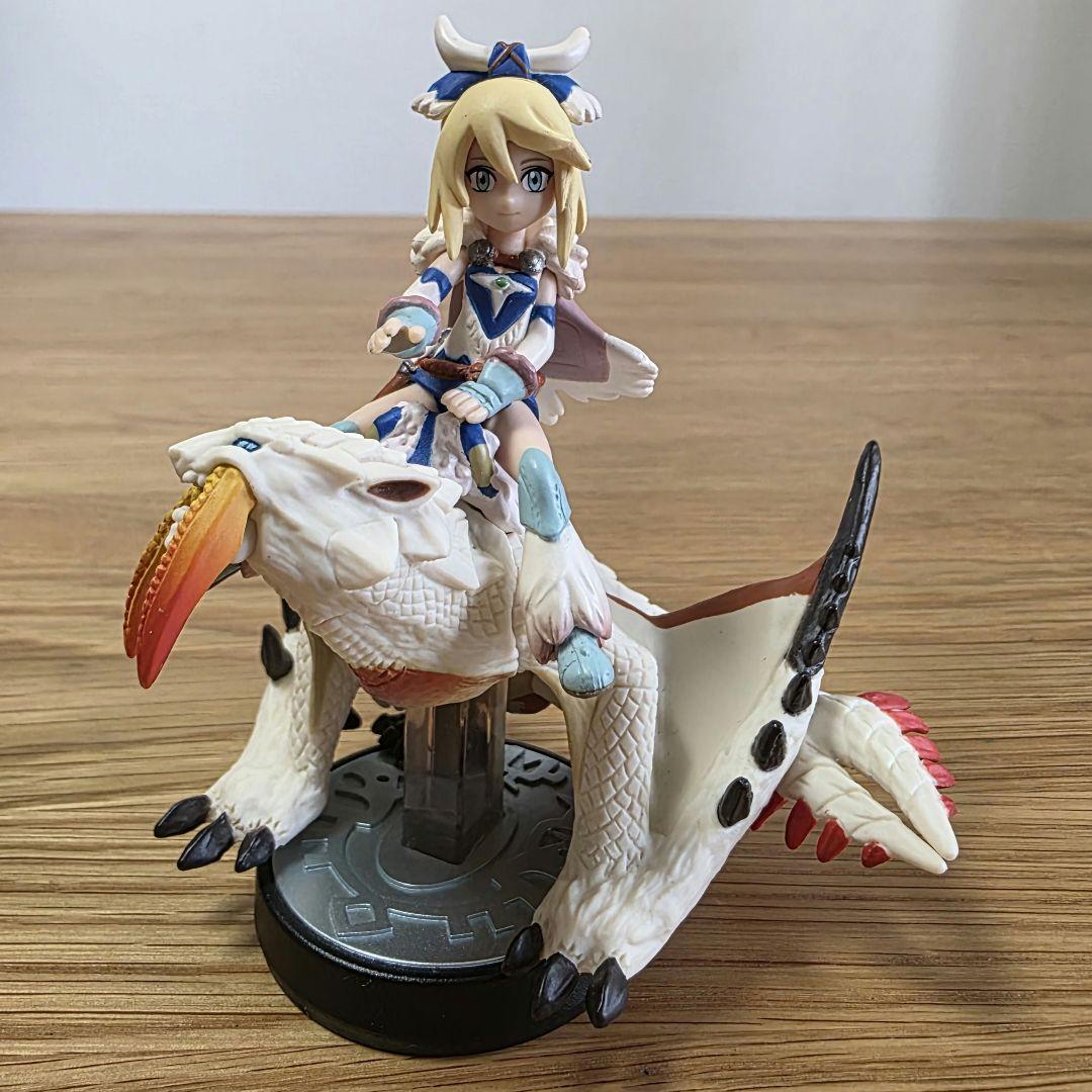 モンスターハンター amiibo アミーボ ベリオロス＆アユリア