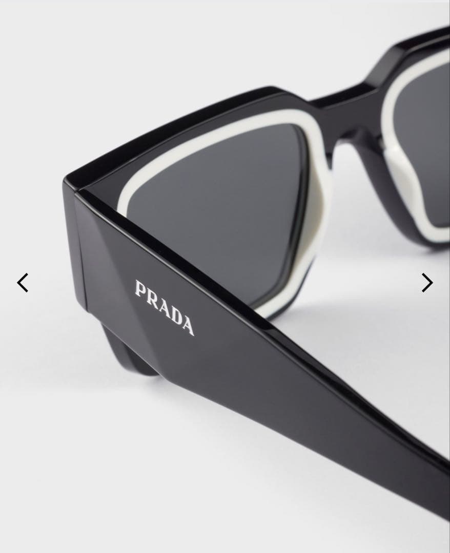 PRADA ブラック サングラス スクエアフレーム