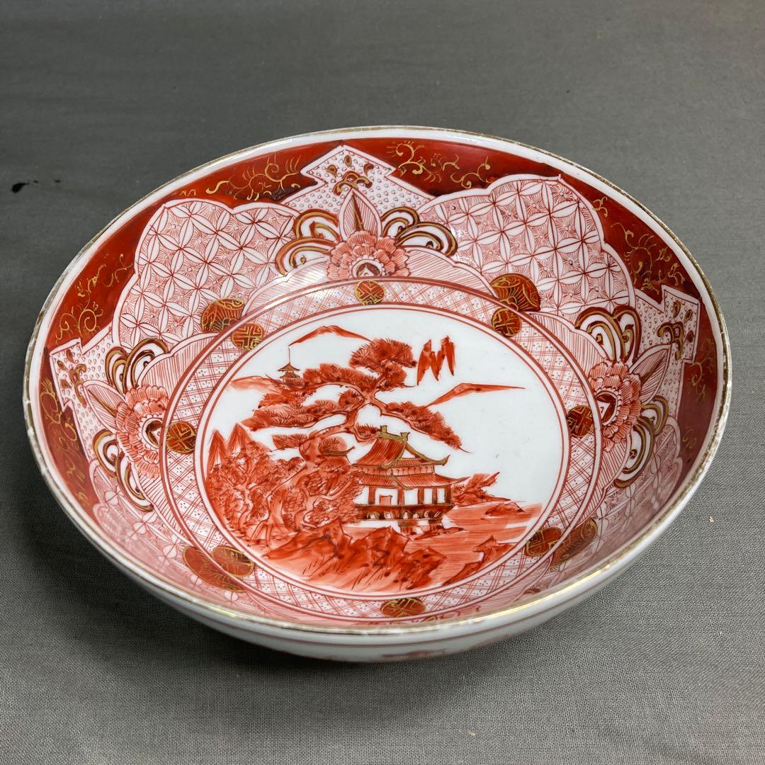 【九谷飯田屋】九谷焼の伝統　日本名窯　角福印　九谷飯田屋　四方割地紋山水見込　鉢