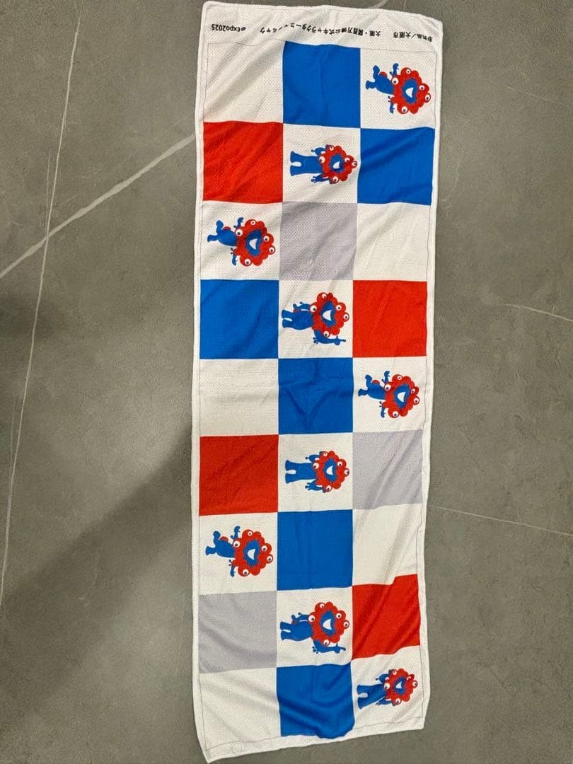 ミャクミャク　スポーツタオル　非売品