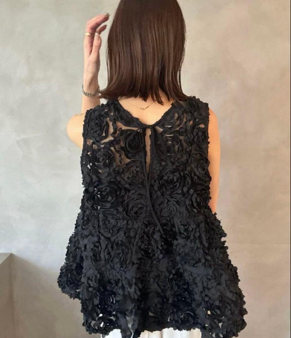 TORRAZZO DONNAトラッツォドンナ　フローラルシアーフレアトップス