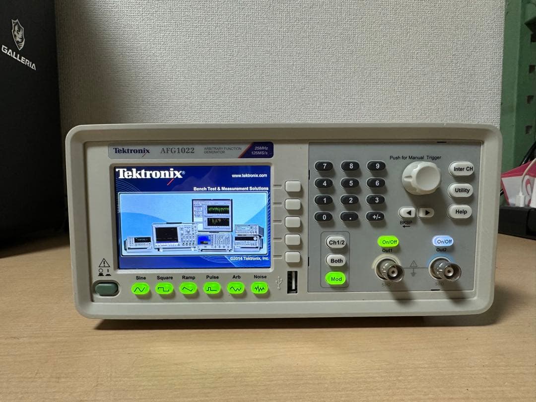 M*a様 Tektronix AFG1022 信号発生器