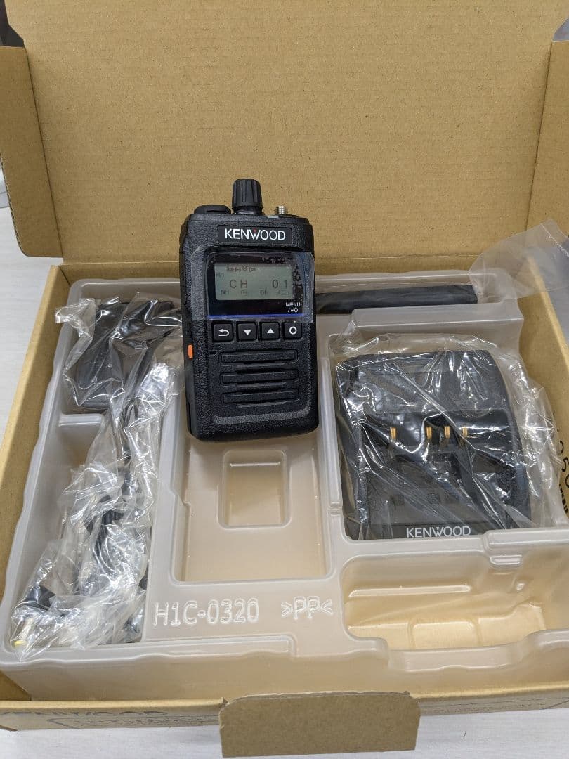 TPZ-D563 デジタル簡易無線機　30CH　未使用