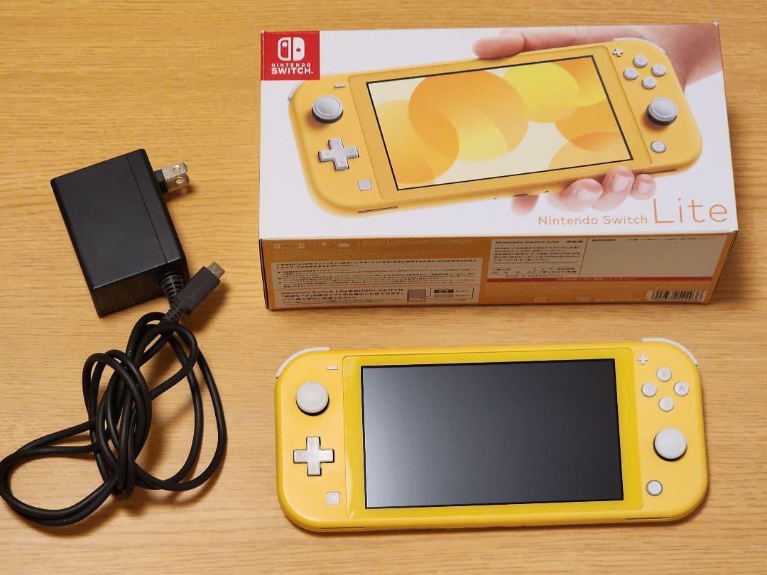 Nintendo Switch Lite イエロー 本体 ACアダプター&箱付き