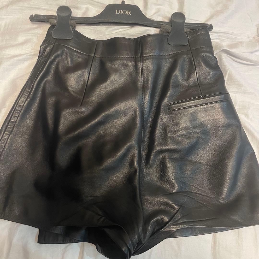 DIOR CDバックルレザースカートキュロット