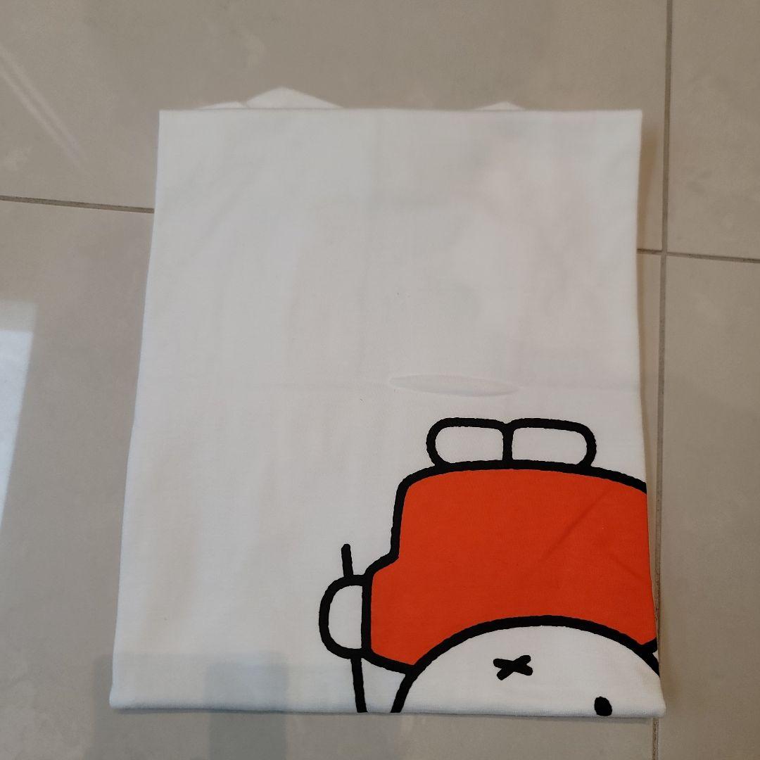 オランダ　ミッフィー　Tシャツ　Mサイズ