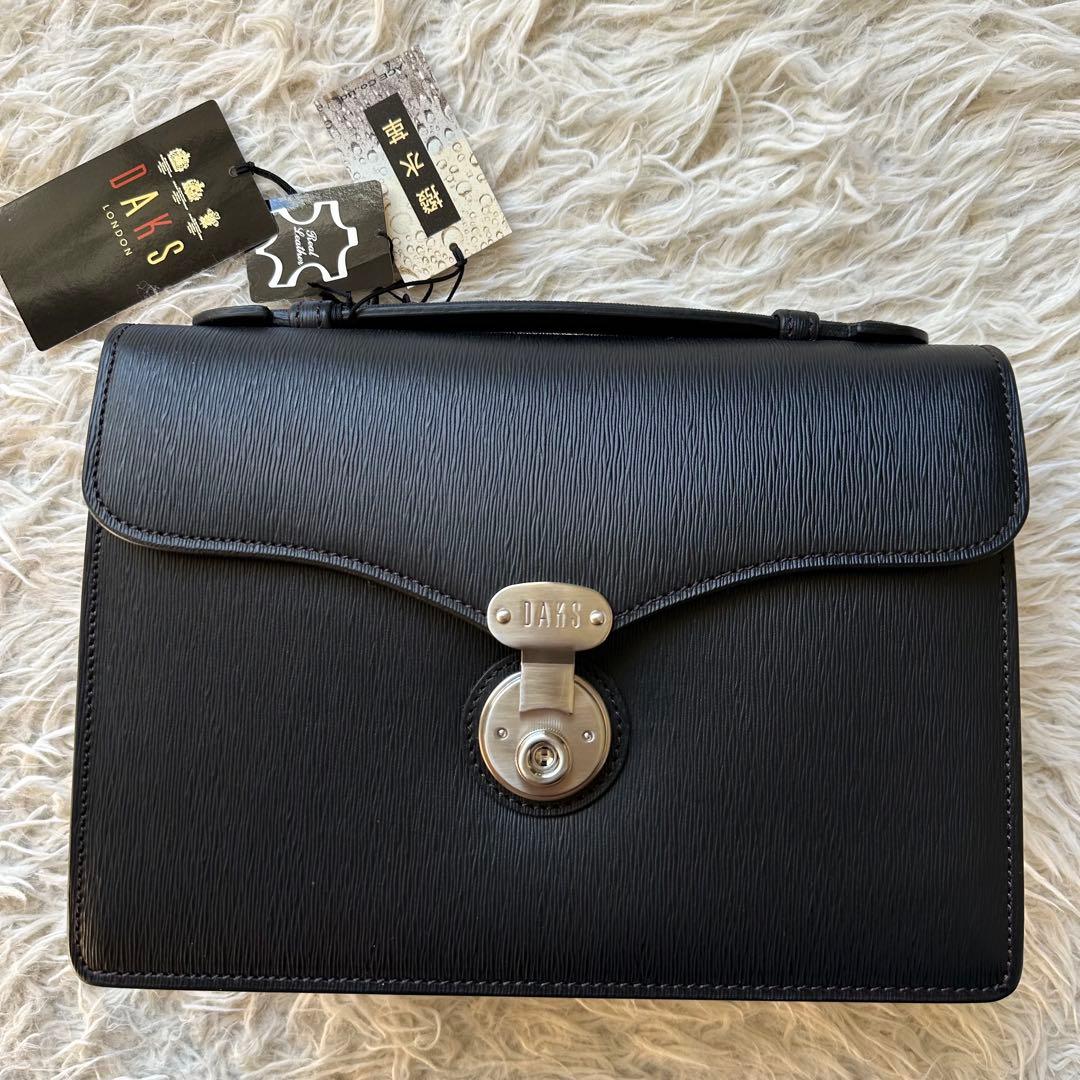 新品未使用　DAKS 本革　レザー　黒　セカンドバッグ　クラッチ　ダレス　日本製