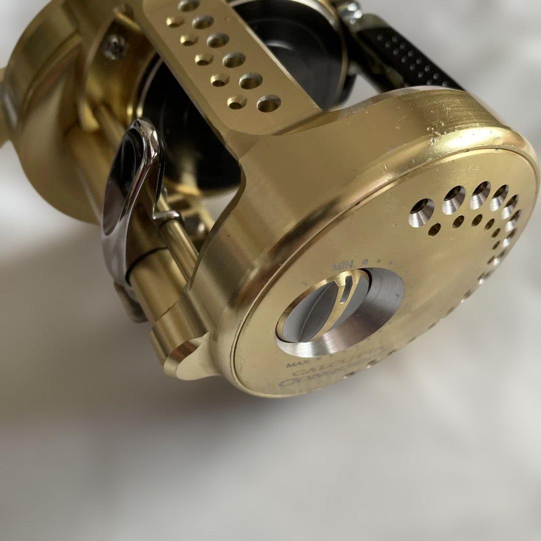 シマノ　15カルカッタコンクエスト 400