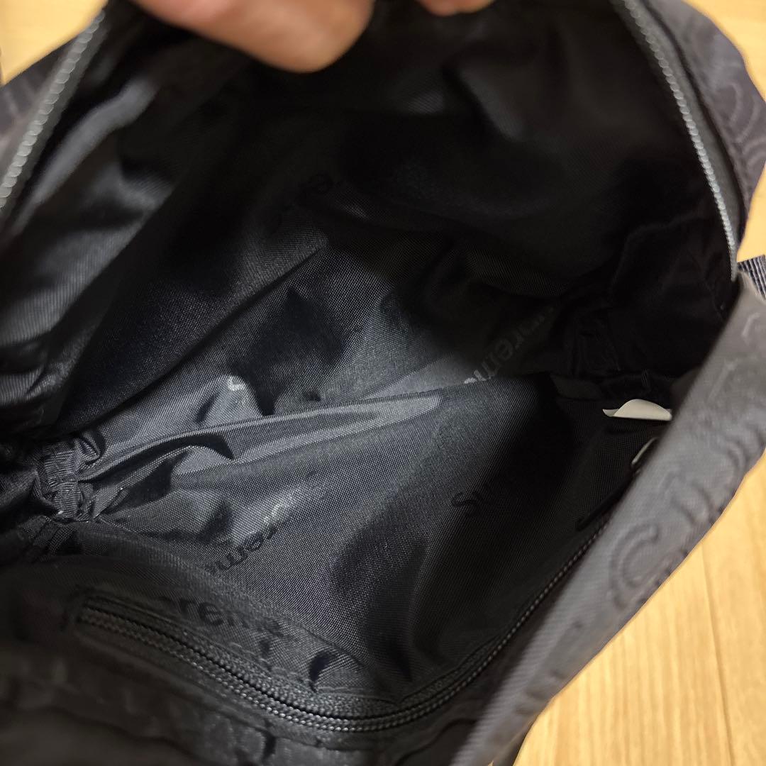 みどひん　Supreme ショルダーバッグ ブラック 19ss