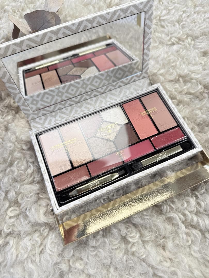 未使用　ディオール　Dior　エクランクチュールマルチユース　ホリデー限定