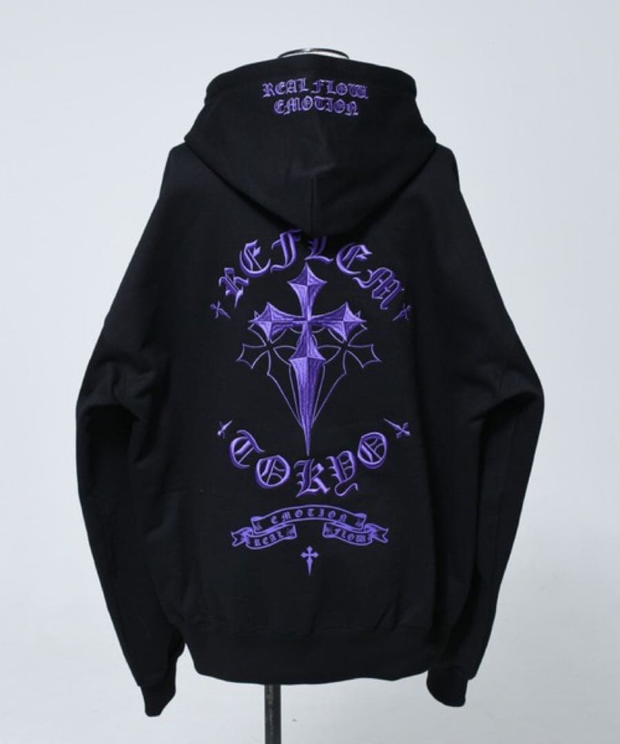 REFLEM【レフレム】クロス刺繍ジップアップパーカー 新品未使用タグ付き