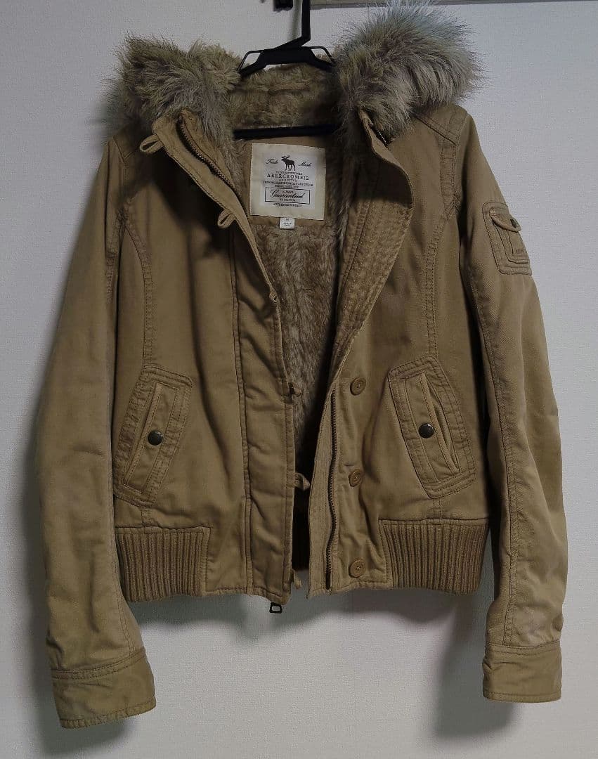 アバクロ　アウター【ベージュ】