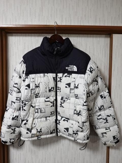 涙*て様 ノースフェイス THE NORTH FACE ダウンジャケット S