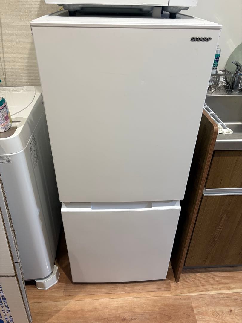 SHARP シャープ 2022年製 冷蔵庫 152L SJ-D15J-W