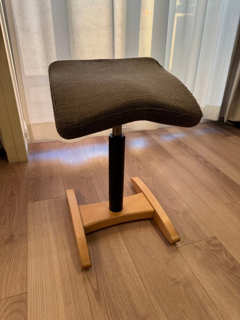 balans バランスチェア ブラウン