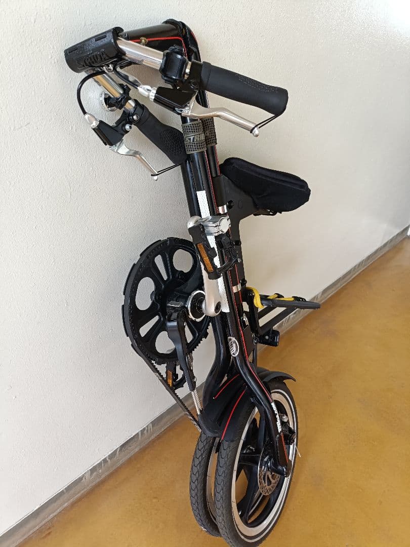 折りたたみ自転車 アルミ ブラック/レッド