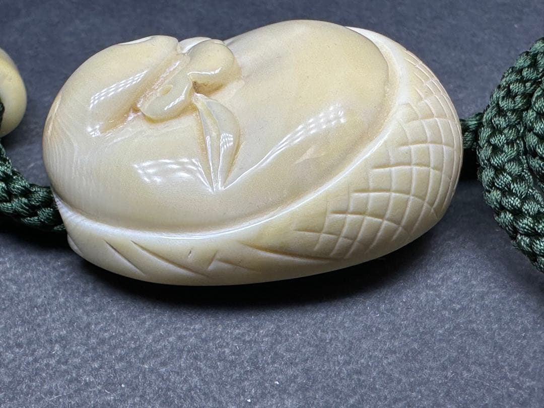 抹香鯨歯　マッコウクジラループタイ　ひょっとこ　アンティーク　和彫　骨董　飾り物