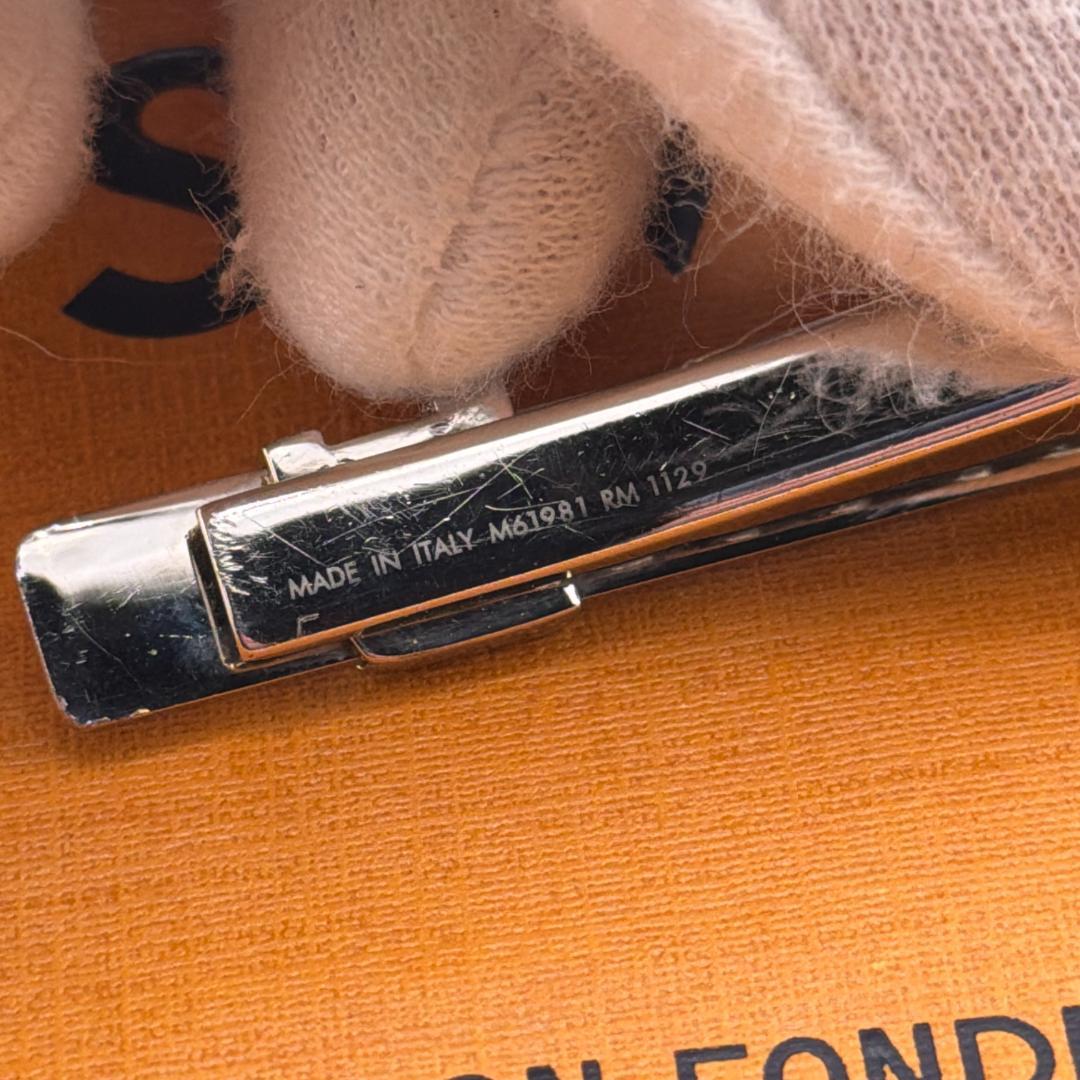 (^O^)／ルイヴィトン パンスクラヴァット LV イニシャルネクタイピン