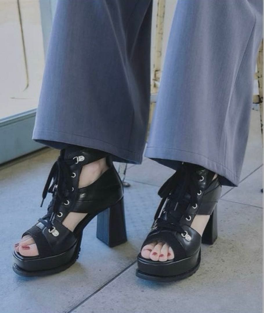 スニーカーチャンキーブーサン(HARE) Lサイズ