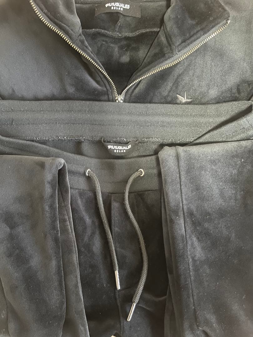 1piu1uguale3 ブラック セットアップ ベロア