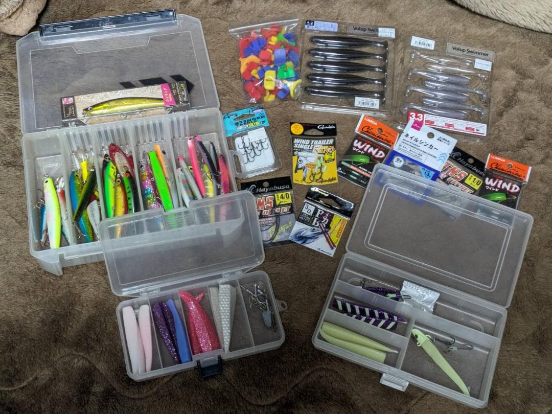 総計100点以上！コモモ＆エリ10　シーバスルアー多め　ワインドなどまとめ売り！