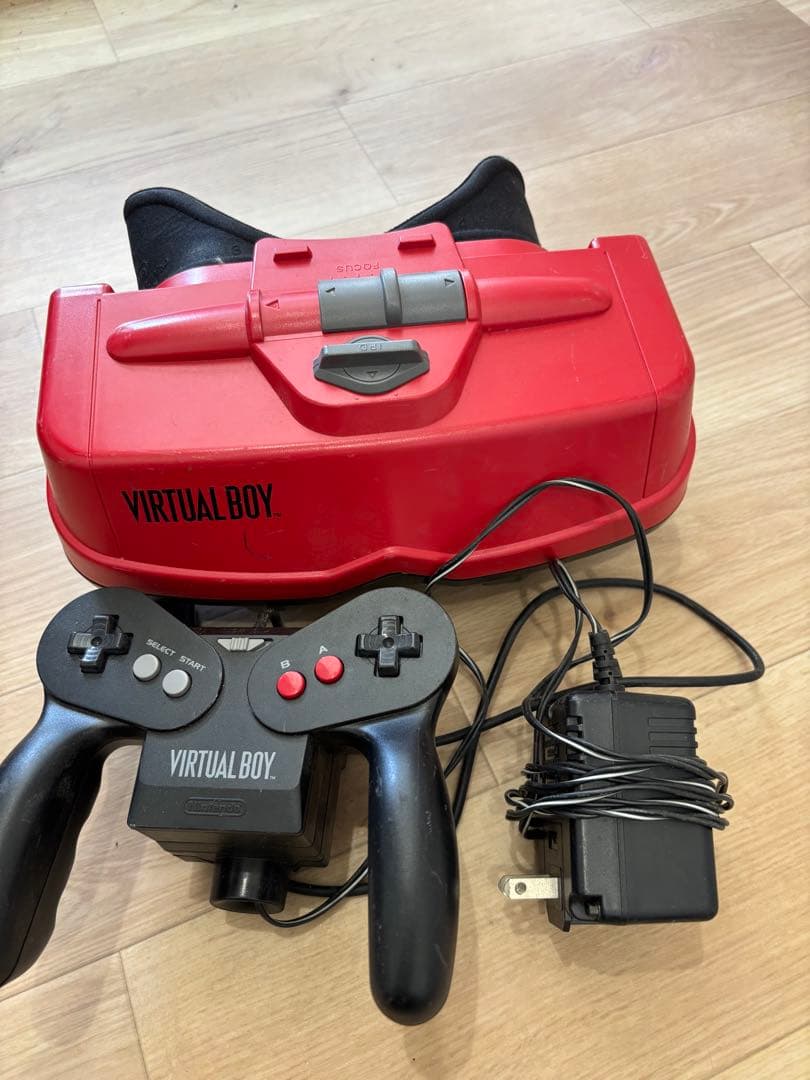 VIRTUAL BOY バーチャルリアリティヘッドセット