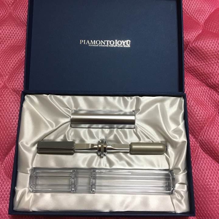 ピアモント 女優♡ダイヤモンドルビー美顔ローラー♡おまけ付けます♡
