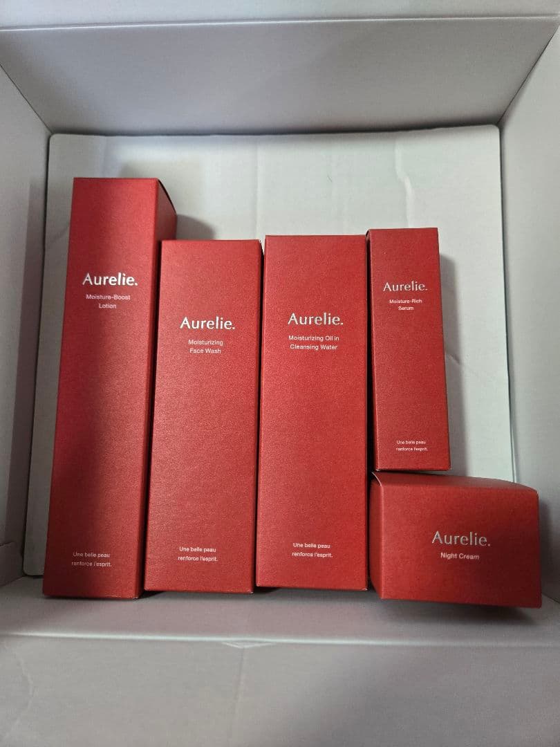 【*ん様 おまけ付き「新品未開封」 Aurelie プレミアム集中ケアセット 五