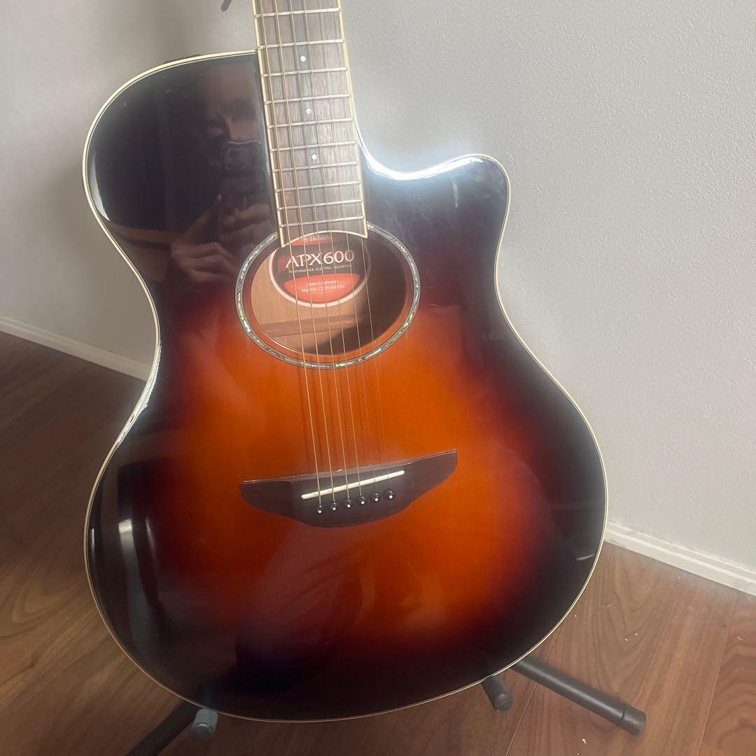 エレアコ　YAMAHA APX600 ケース付き