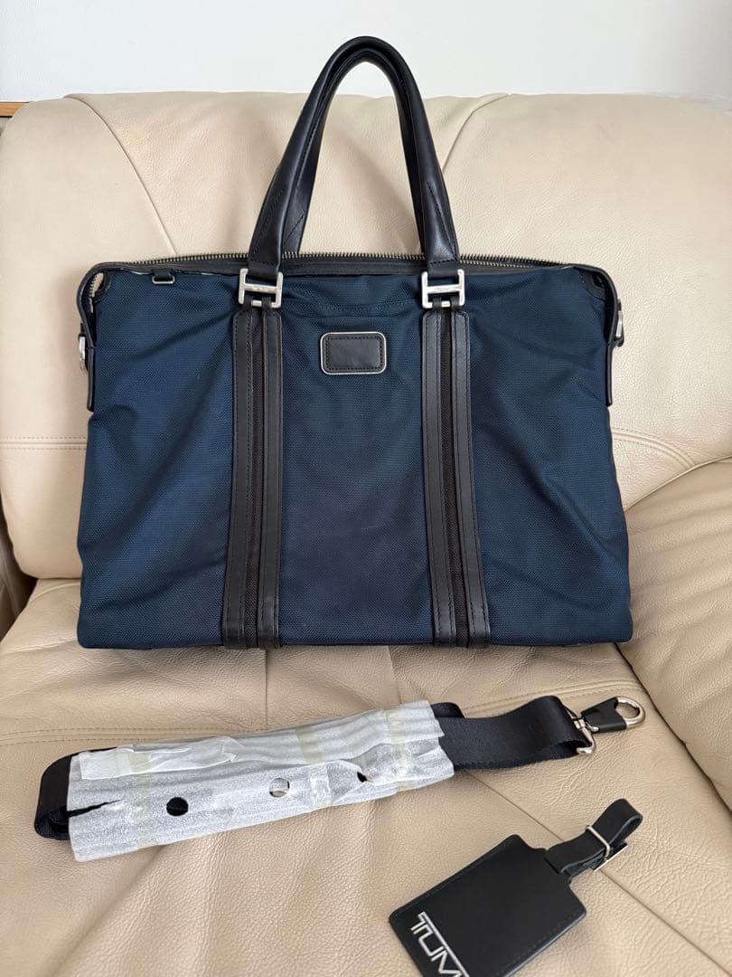 TUMI ネイビー ビジネスバッグ　JARVIS 未使用ストラップ・タグ付き