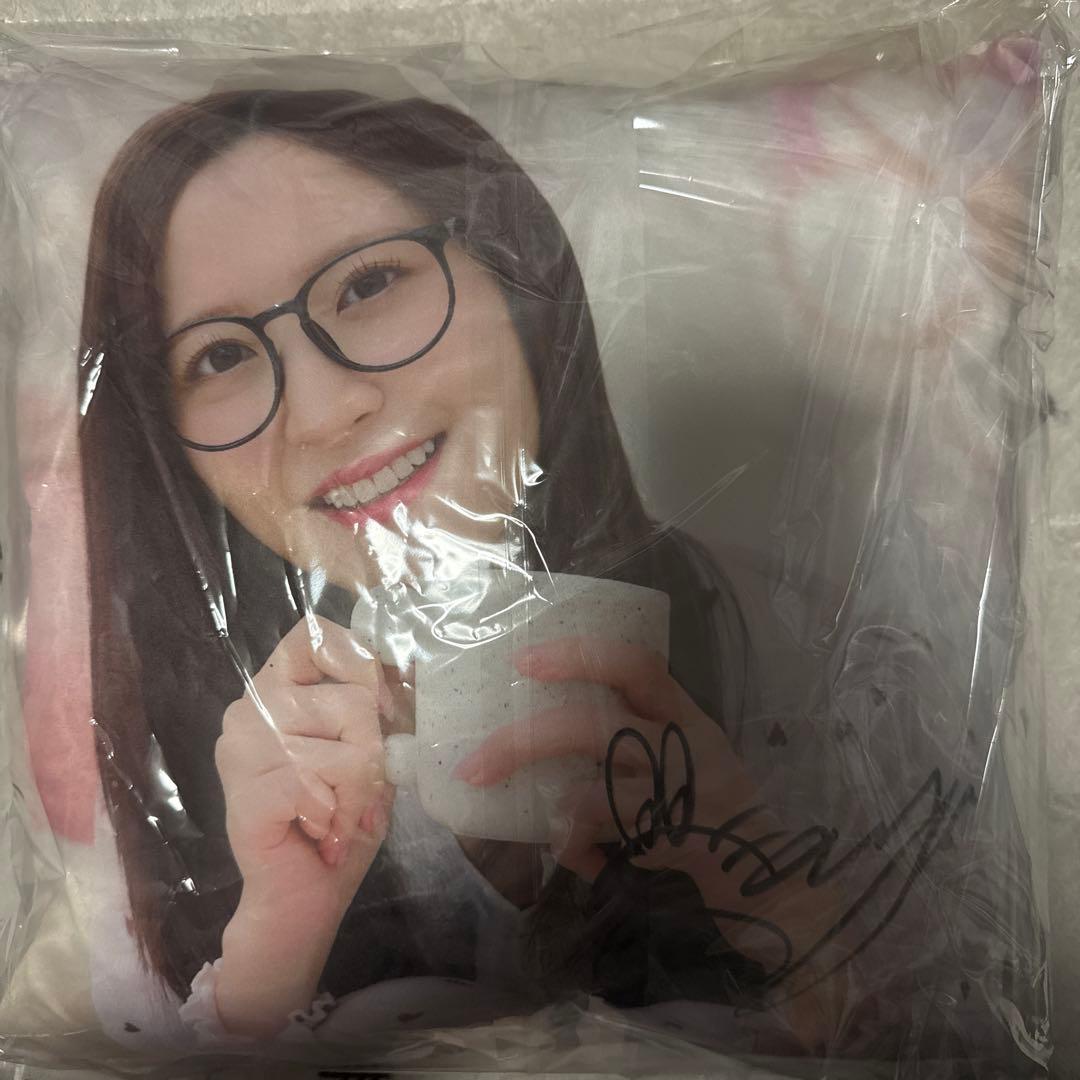 乃木坂46 金川紗耶 サイン入りクッション