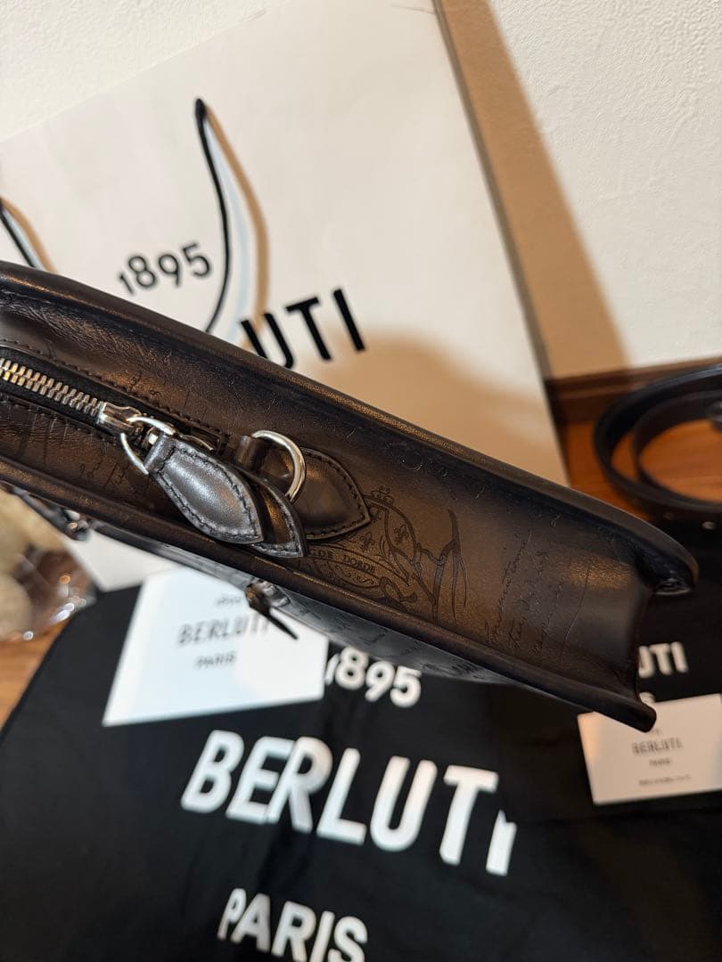 三連休値下　定価62万berlutiベルルッティ アンジュールミニブリーフケース