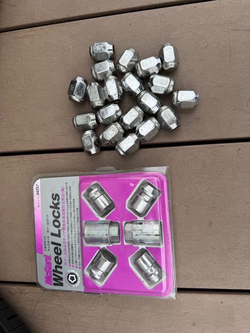 WORK PIETRA 19インチ 4本セット　ホイールロック付き！