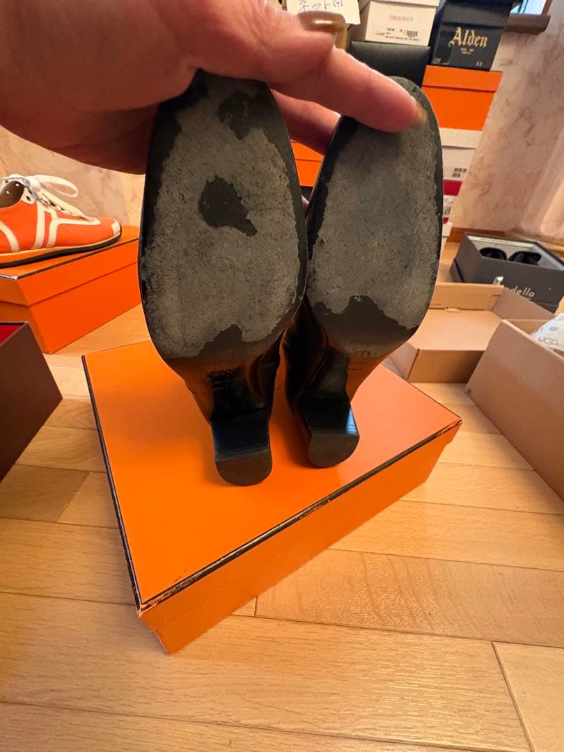 HERMESエルメスブラックレザー中ヒールブーツ