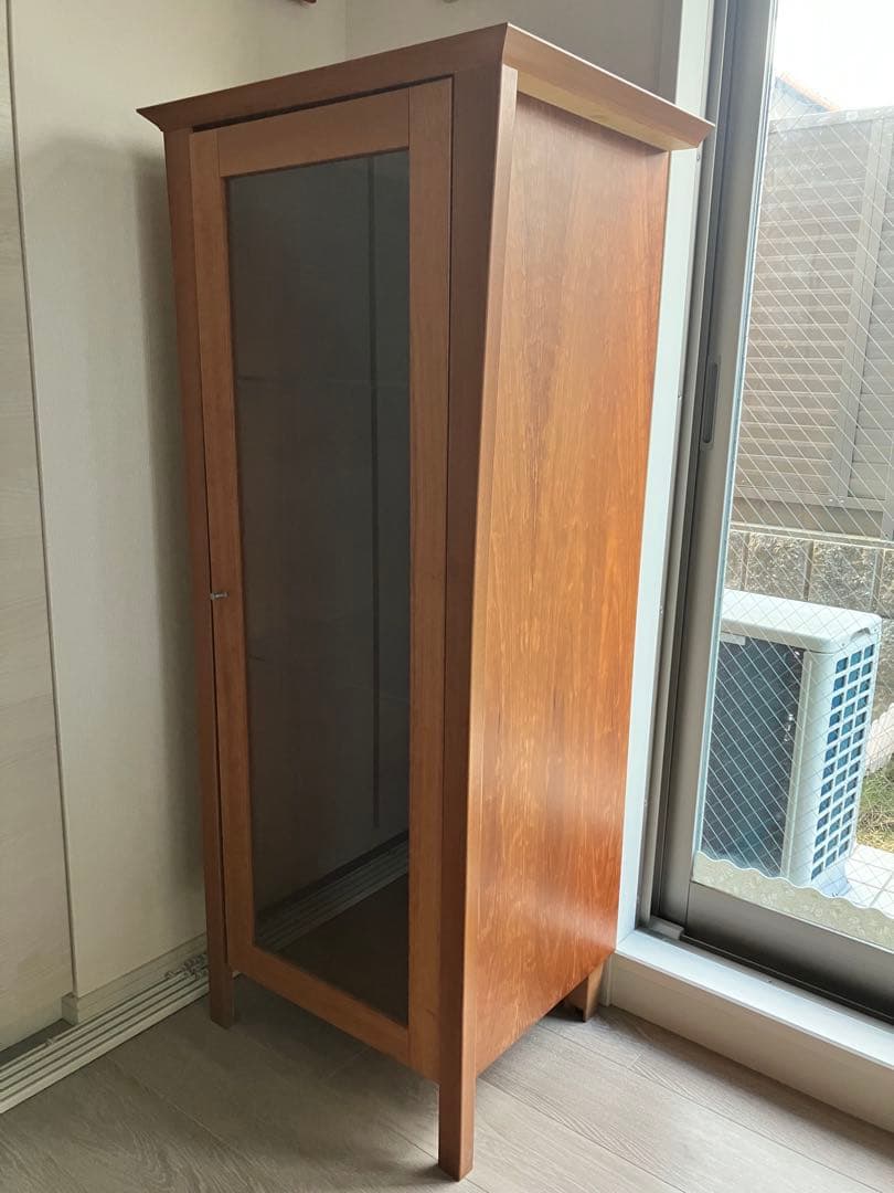 Bo Concept 木製キャビネット ガラス扉