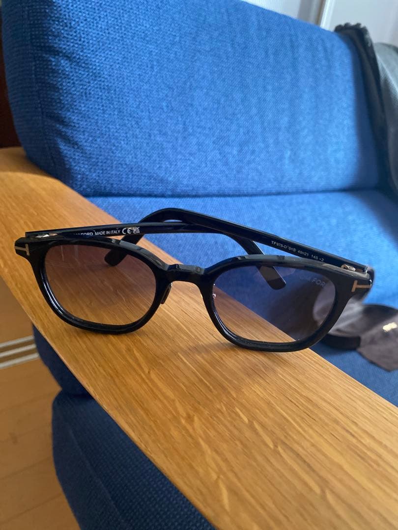 TOM FORD トム・フォード　TF978-D 01B サングラス