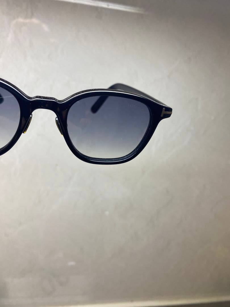 TOM FORD トム・フォード　TF978-D 01B サングラス